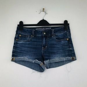 American Eagle Women 4 Blue Jean Shorts Distress Shortie Cuffed Super Stretch P2